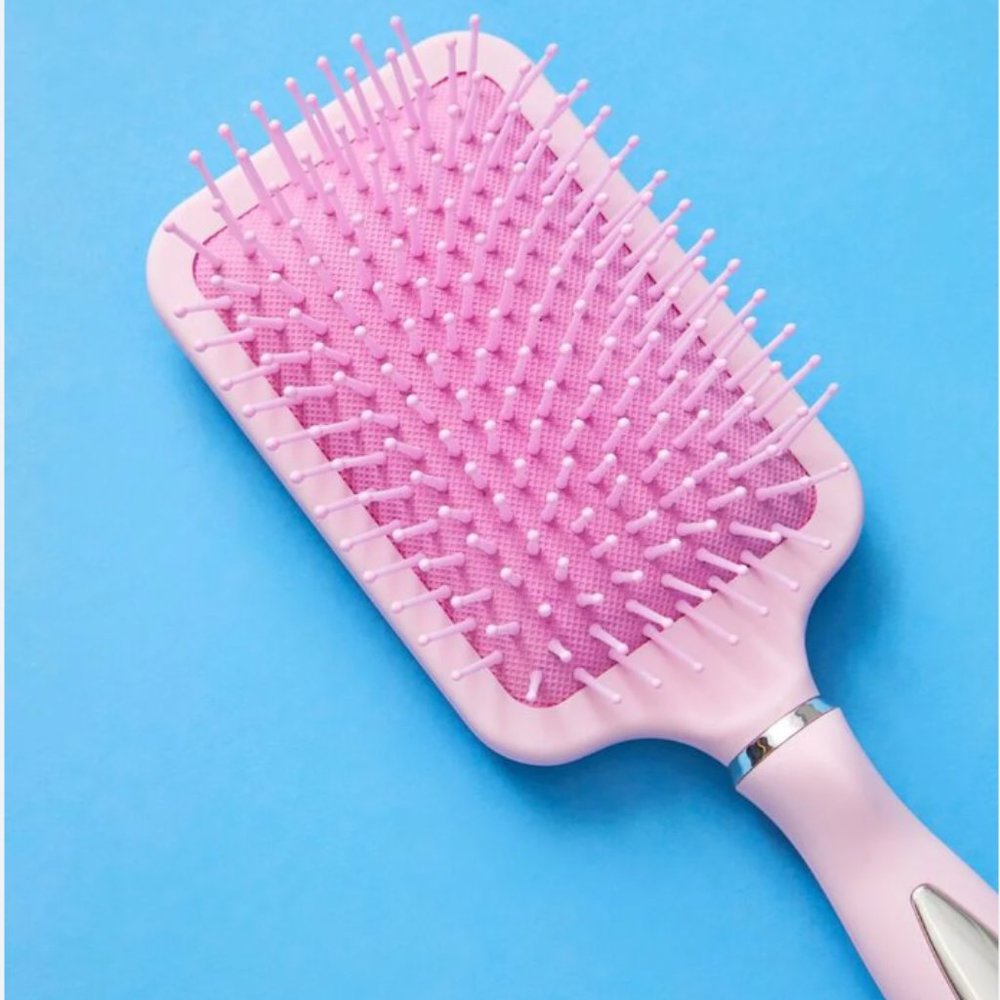 Last One! | Barbie x Forever 21 | Barbie Rhinestone Hair Brush - Picture 3 of 6